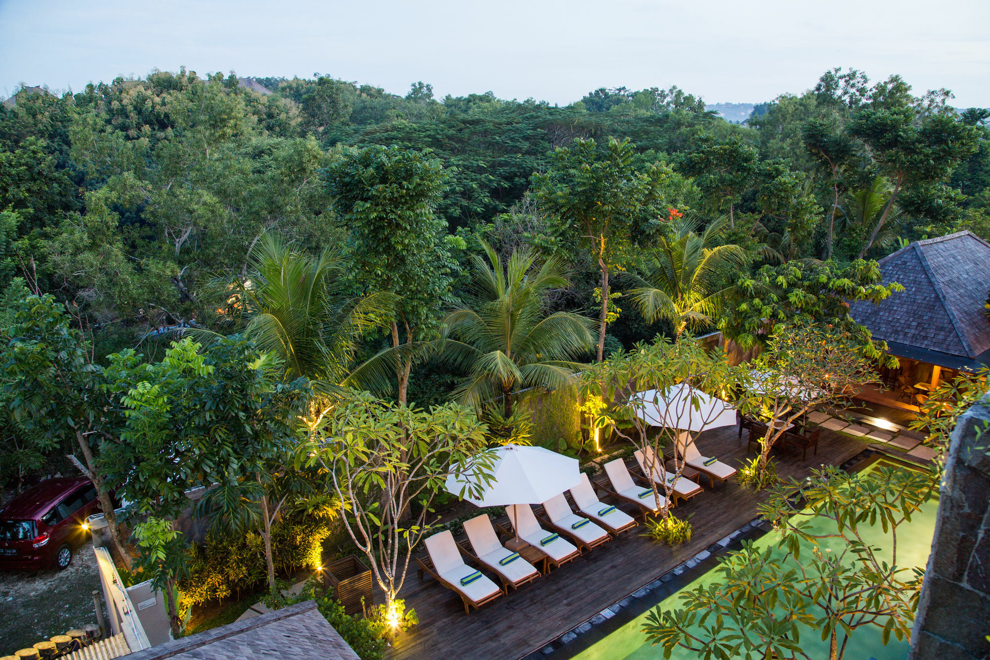 Villa The Astari And *